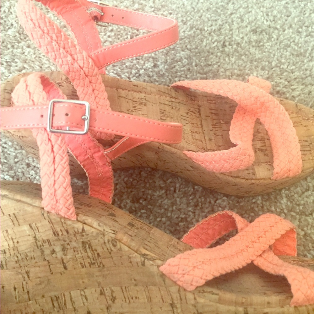 Maurices Wedges